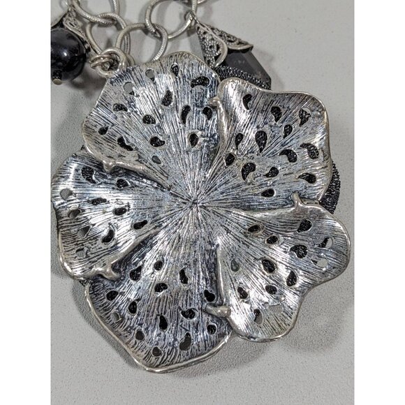 Bali Style Coastal Black Flower Rhinestone Pendant Charm Necklace Bold 22 in - Picture 10 of 11